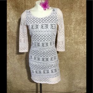MYSTIC Cream Lace BodyCon Backless Mini Dr…